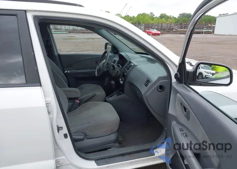 2005 Hyundai Tucson Gl из США, поврежденный, VIN KM8JM12B35U170765